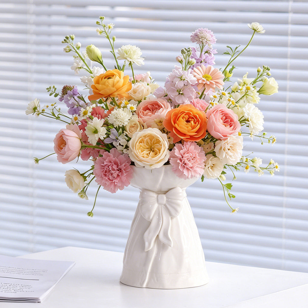 Ceramic decorative vase